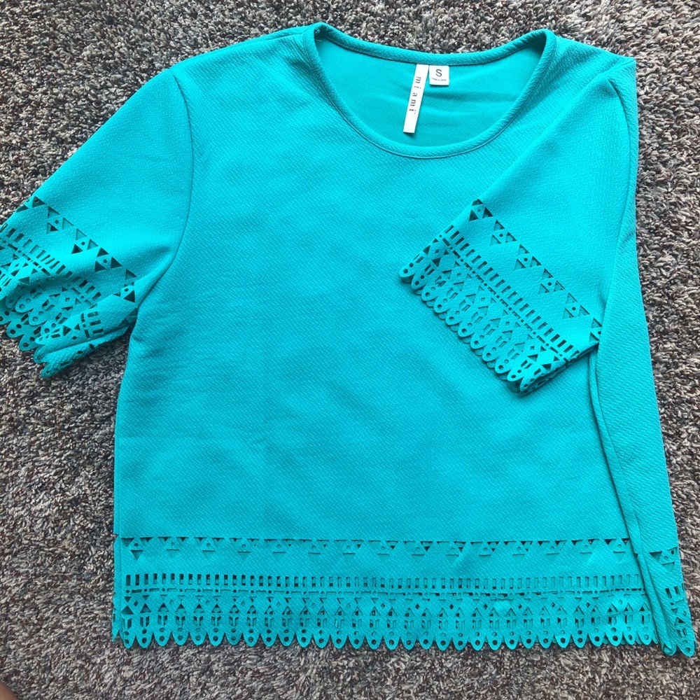 Women’s Turquoise Crop Blouse